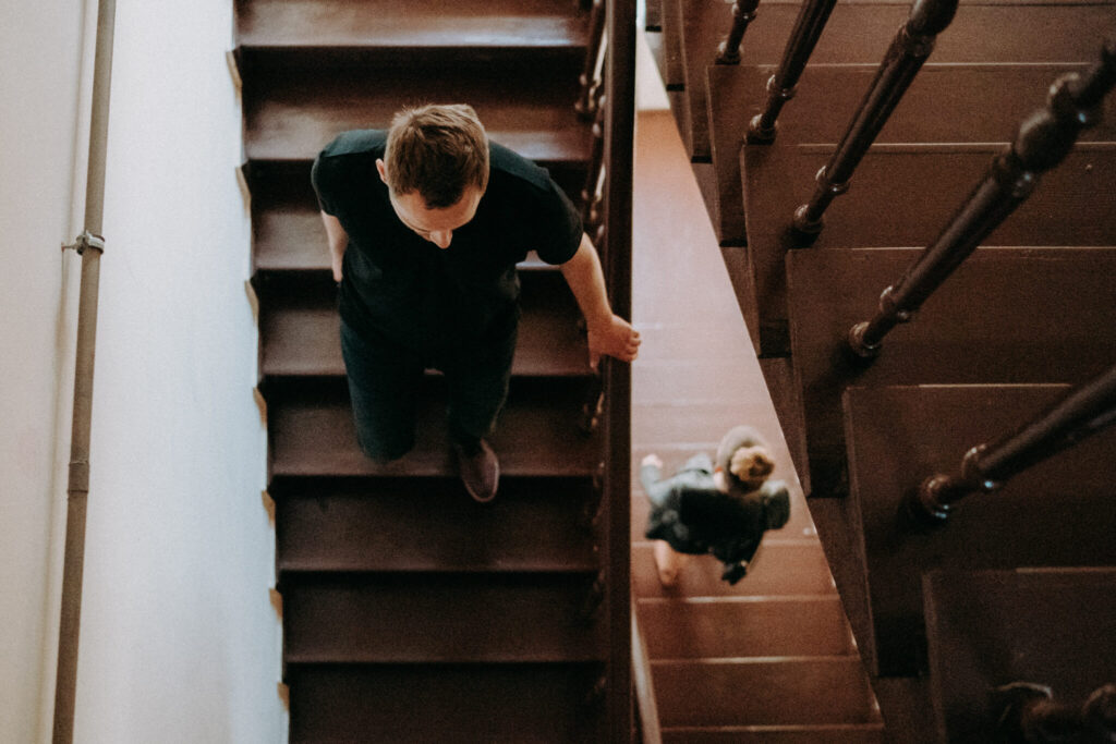 engagement session on the roof in Poznan
