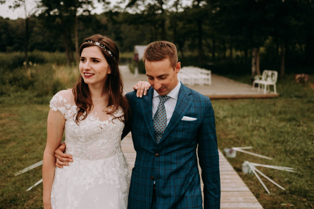 outdoor wedding in weranda home