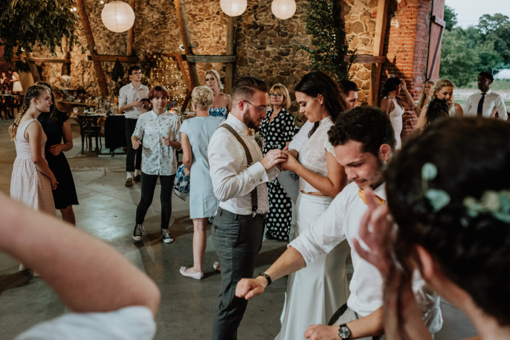 summer english wedding in folwark wasowo