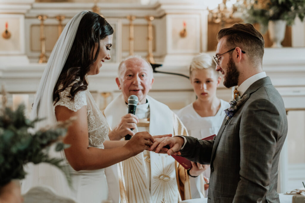 summer english wedding in folwark wasowo